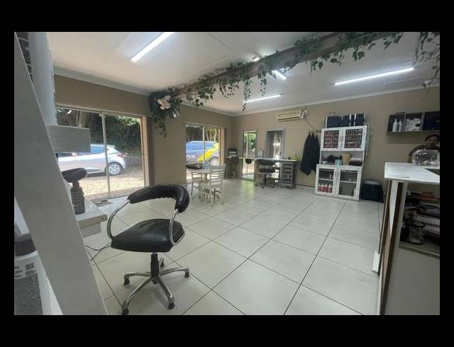 4 BEDROOM HOUSE FOR SALE IN GLENVISTA